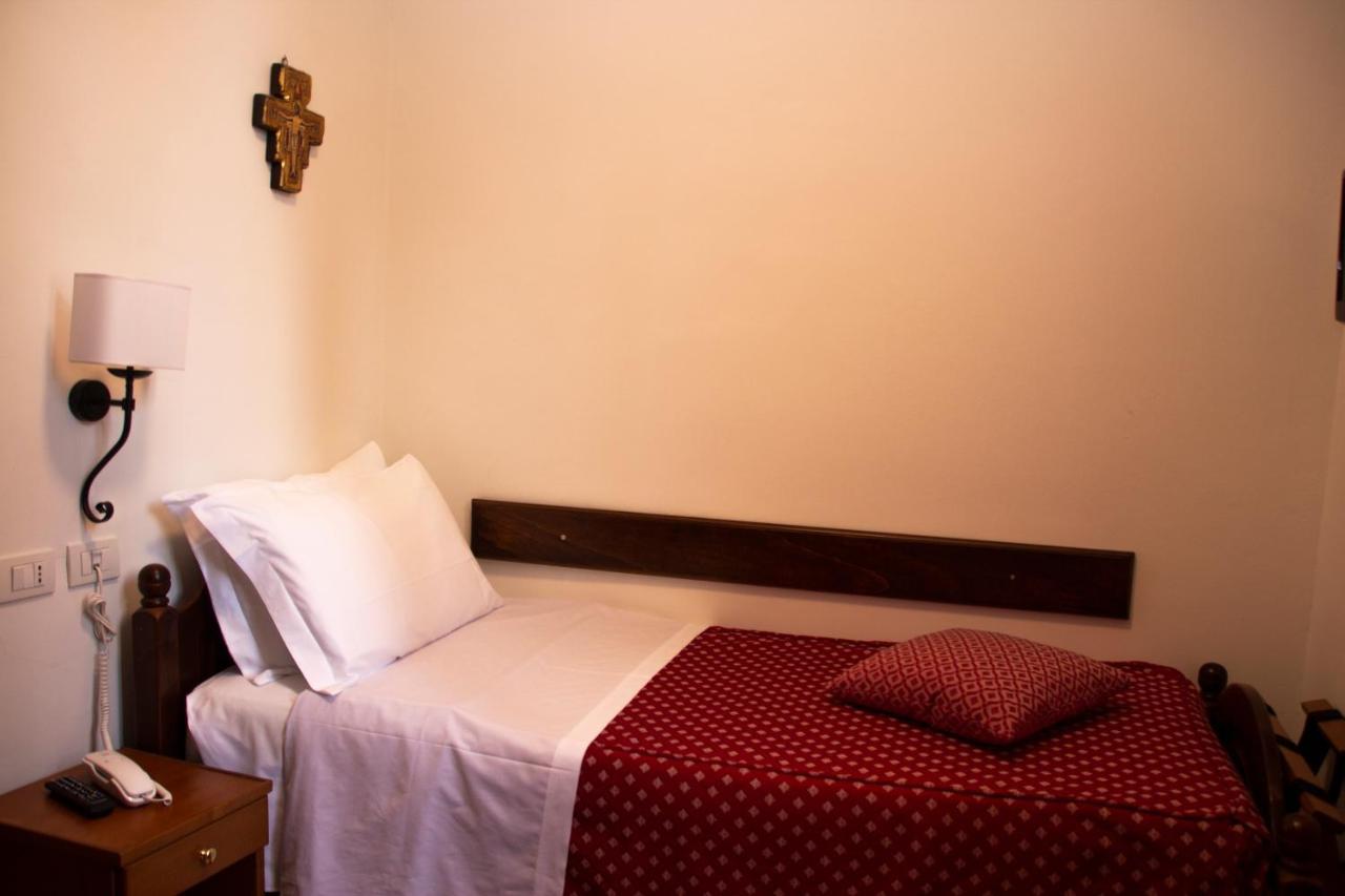 Hotel Pax Assisi Ngoại thất bức ảnh
