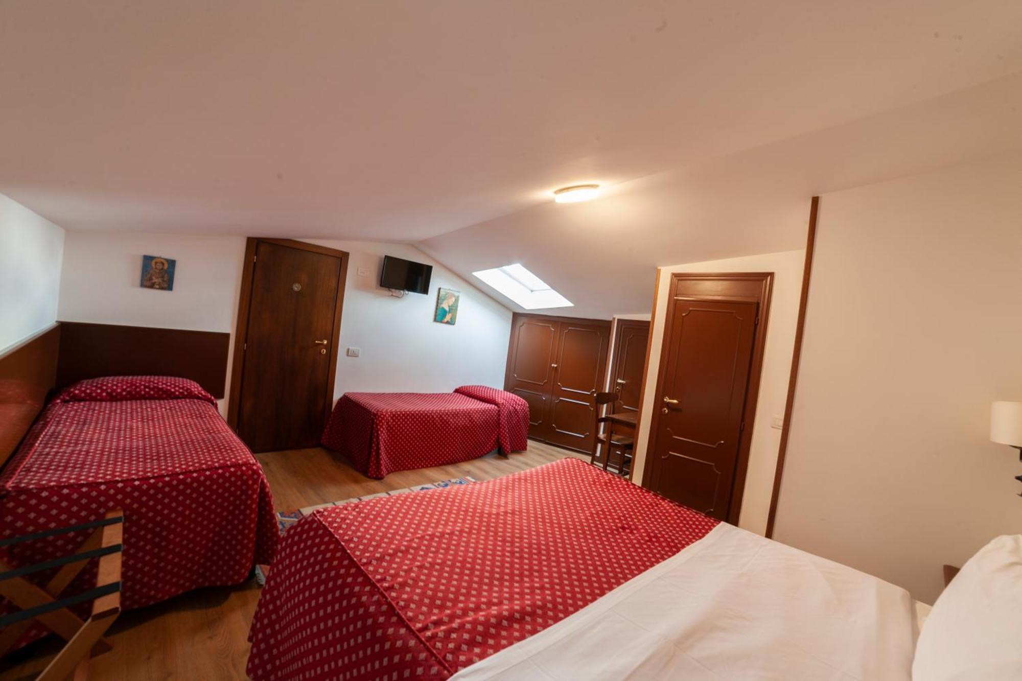 Hotel Pax Assisi Ngoại thất bức ảnh