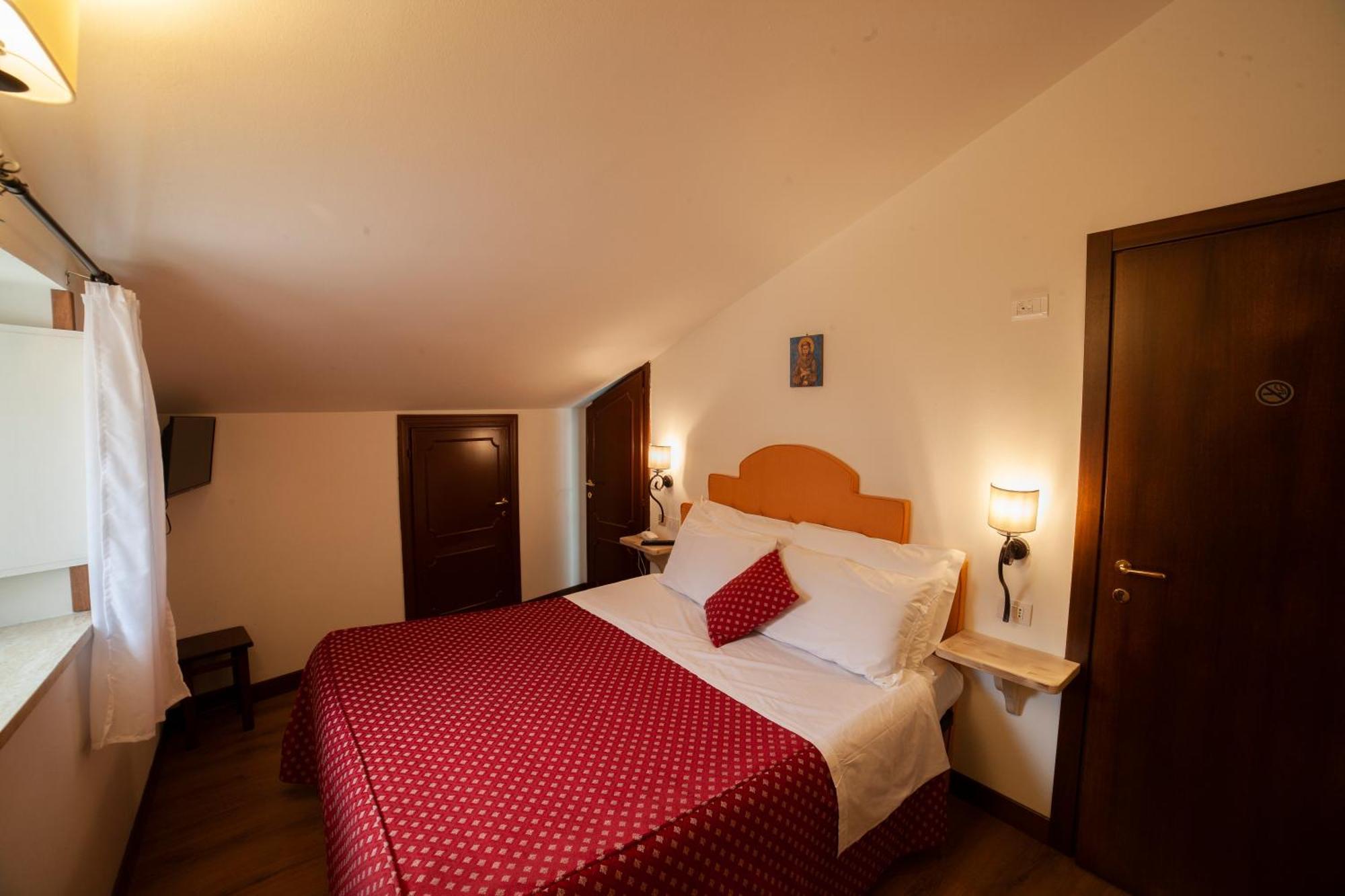 Hotel Pax Assisi Ngoại thất bức ảnh