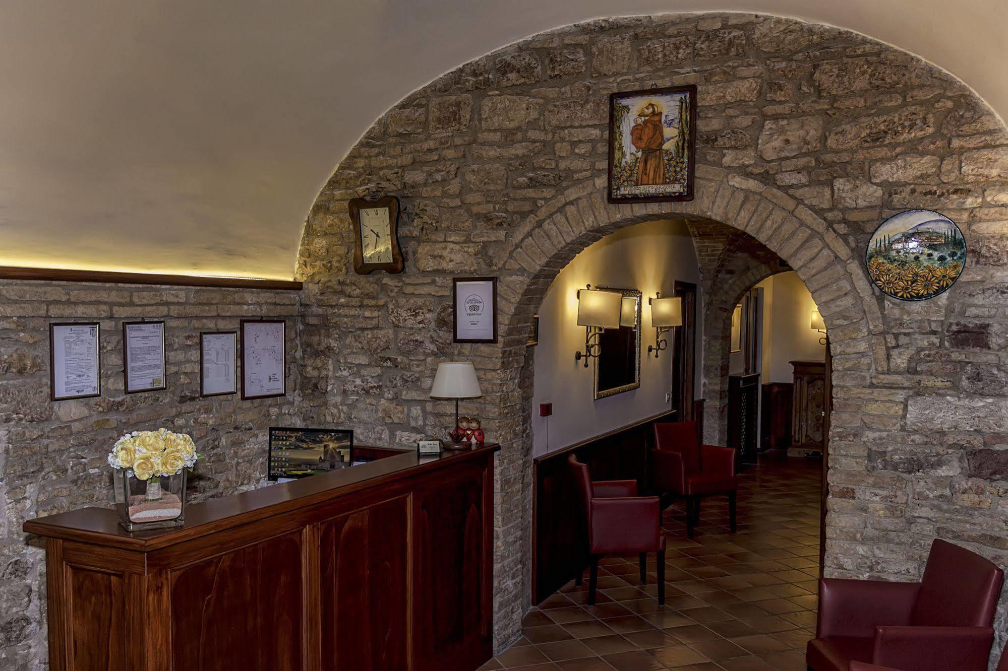 Hotel Pax Assisi Ngoại thất bức ảnh